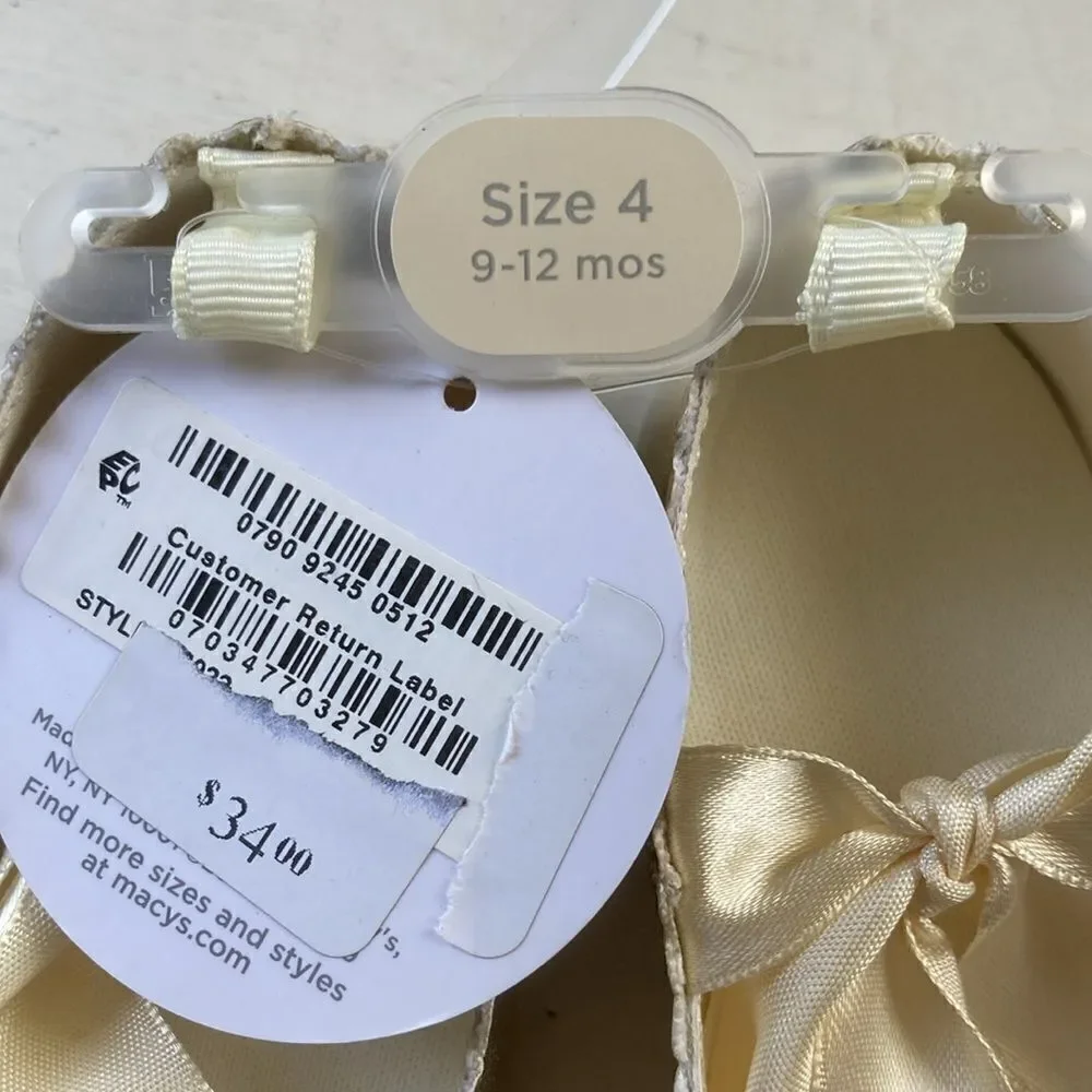 Baby’s First Impressions Gold Ballet Crawling Shoes Size 4 New with Tags